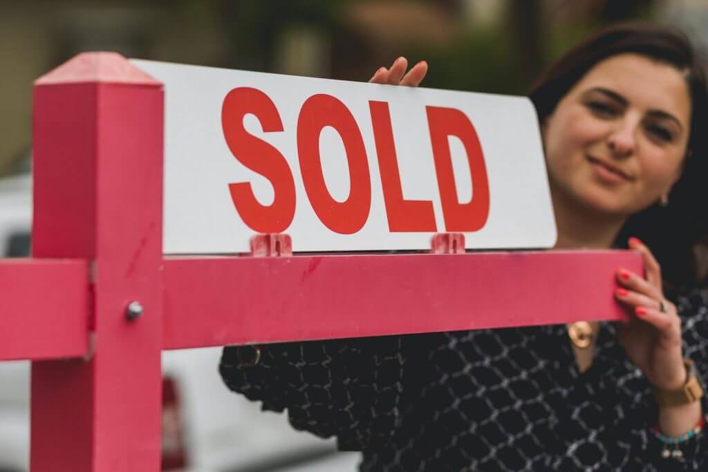 new real estate agents tips - put the focus on sales